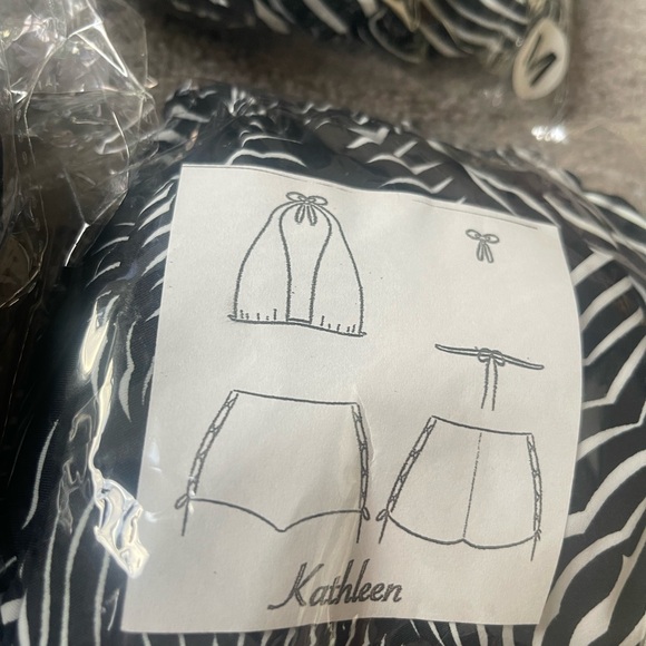 4 Medium Zebra Bartender Bottle Girl Outfits - Picture 2 of 3